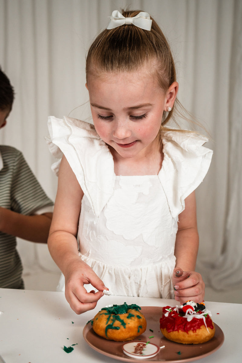 Christmas Decorating Fun DIY